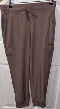 Medium Women’s Cargo Jogger -m